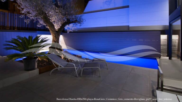 Cerámico-Gris_cemento_Reviglass-ps27-azul_liso_intenso Diseño_850x250 - Cubierta practicable - climatizada Barcelona
